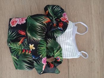 Lot 2 combishorts 8 ans