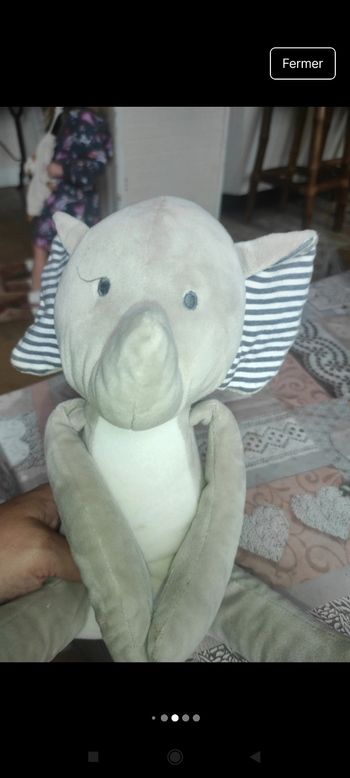 Petite peluche éléphant j40