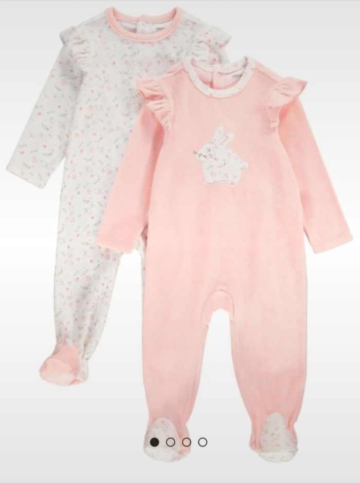 LOT 2 pyjamas
