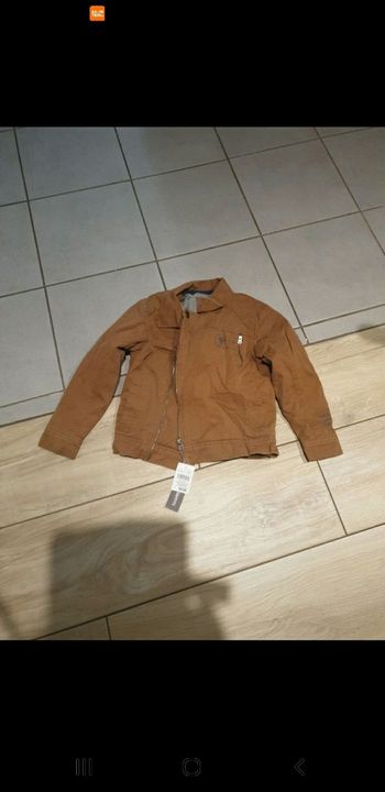 Blouson garçon kids graffiti neuf étiquette 6 ans