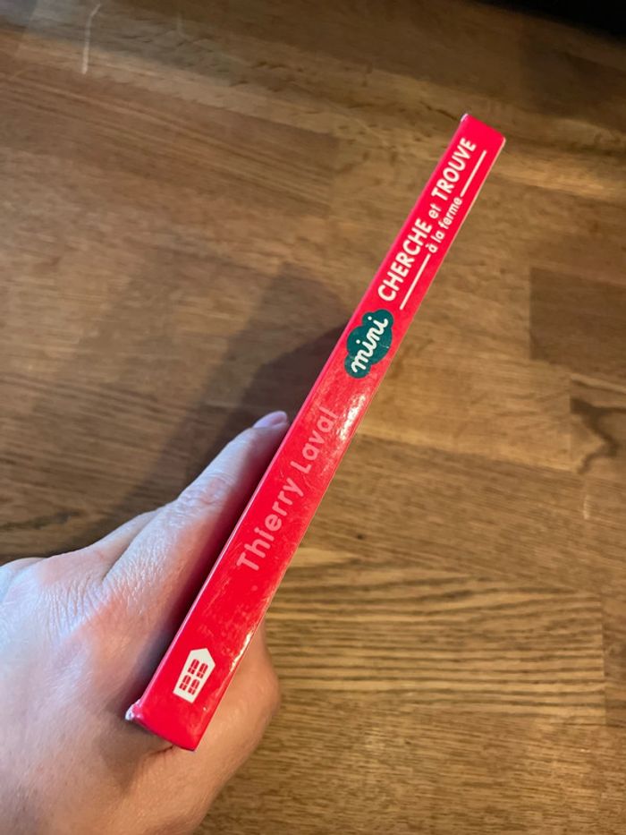 Livre Mini Cherche et trouve a la ferme - photo numéro 2