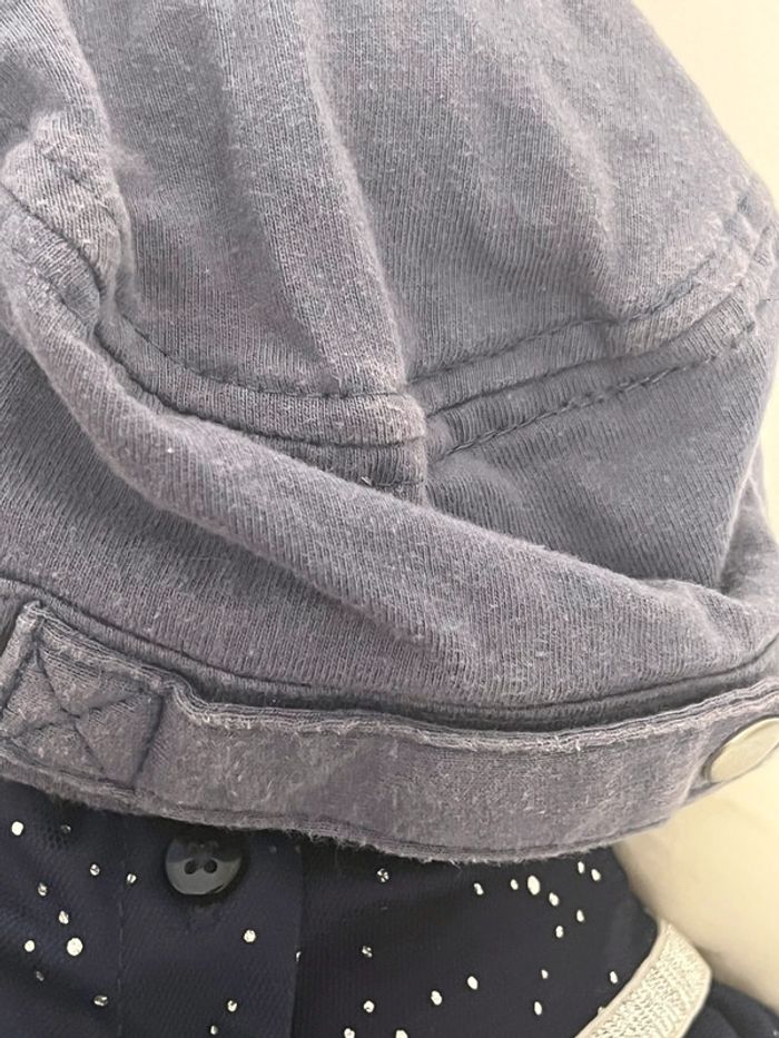 Casquette bleue - photo numéro 4