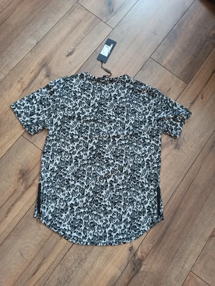 Tee shirt léopard kaki homme L - photo numéro 5