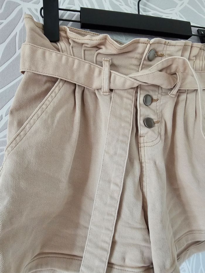 Short bonobo taille 34 ok 36 - photo numéro 2