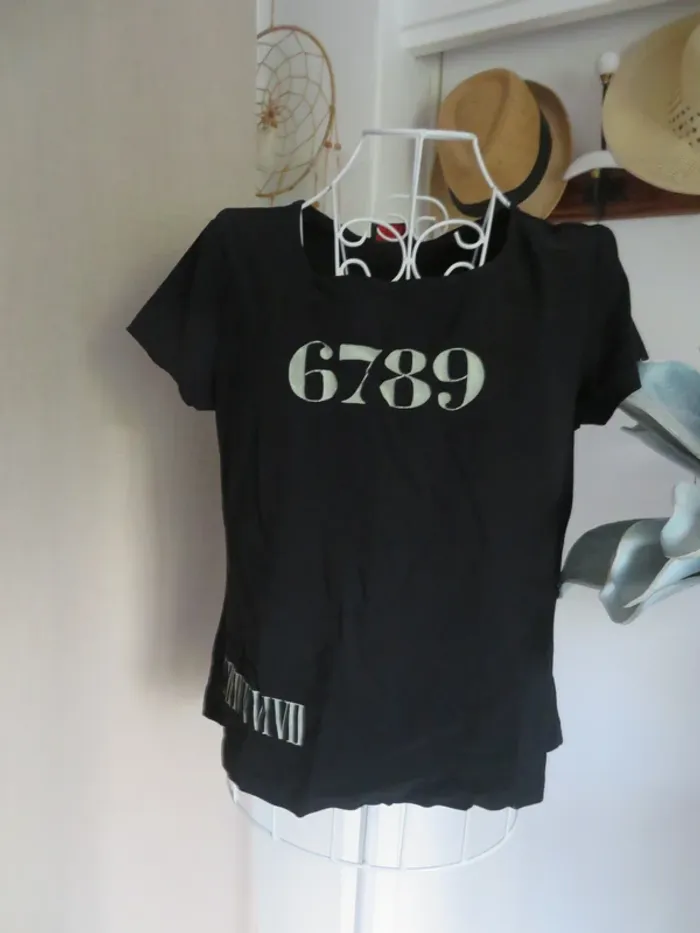 tee shirt