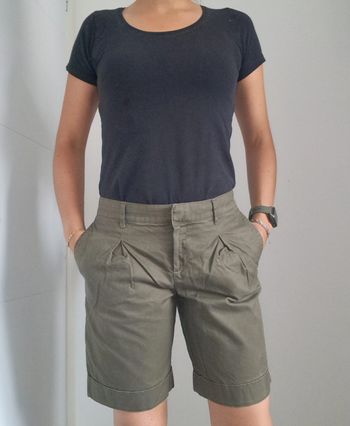 Short cargo kaki Mango taille 38