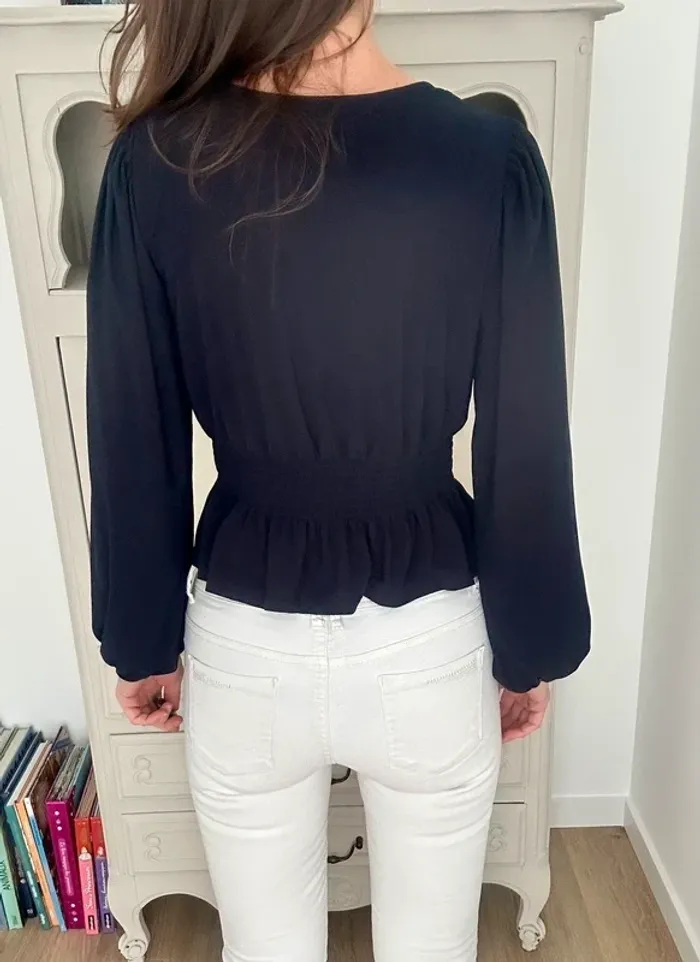 Très belle blouse , top Morgan bleu foncé et doré taille 36 , S , 1 - photo numéro 3