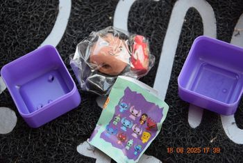 Figurine stitch puzzle palz