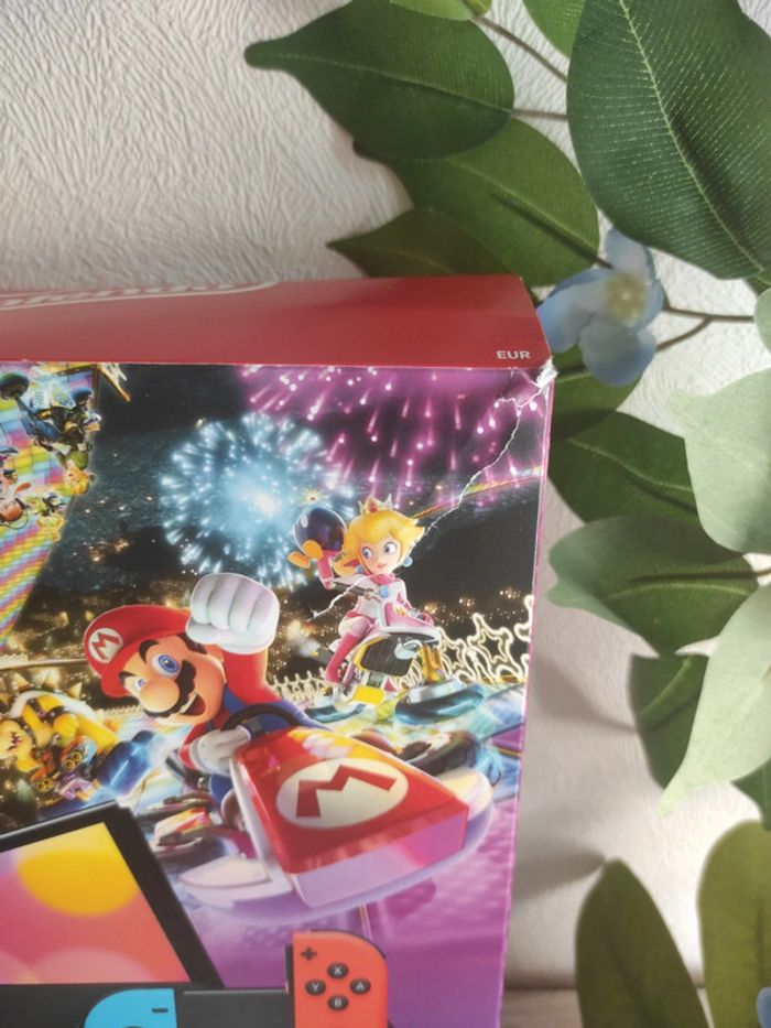 Boîte vide Nintendo Switch OLED + visuel Mario Kart 8 Deluxe - photo numéro 2