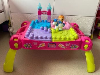 Table lego princesses