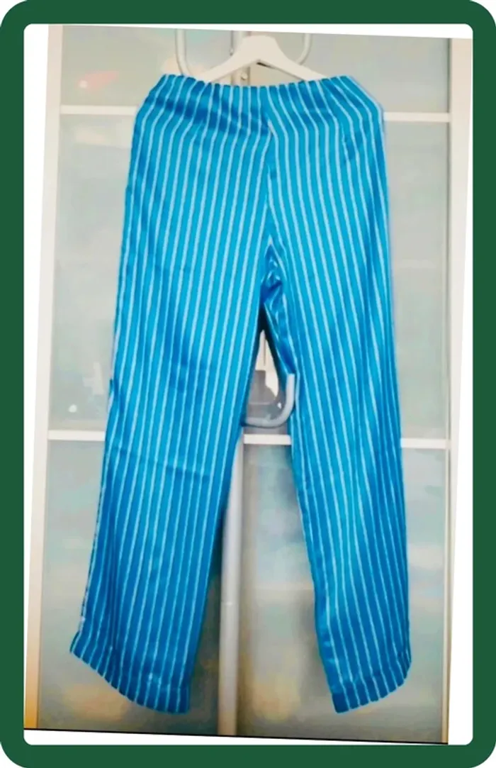 Pantalon d’été en tissu fluide et satiné  H&M T/38 - photo numéro 4