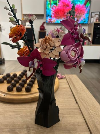 Vase noir pour fleur lego ou artificiel 