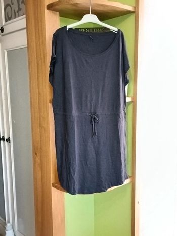 Robe oversize taille 42