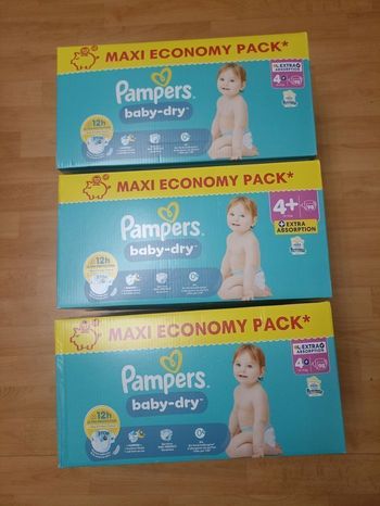 3 cartons de couches Pampers baby-dry T4+ taille 4+