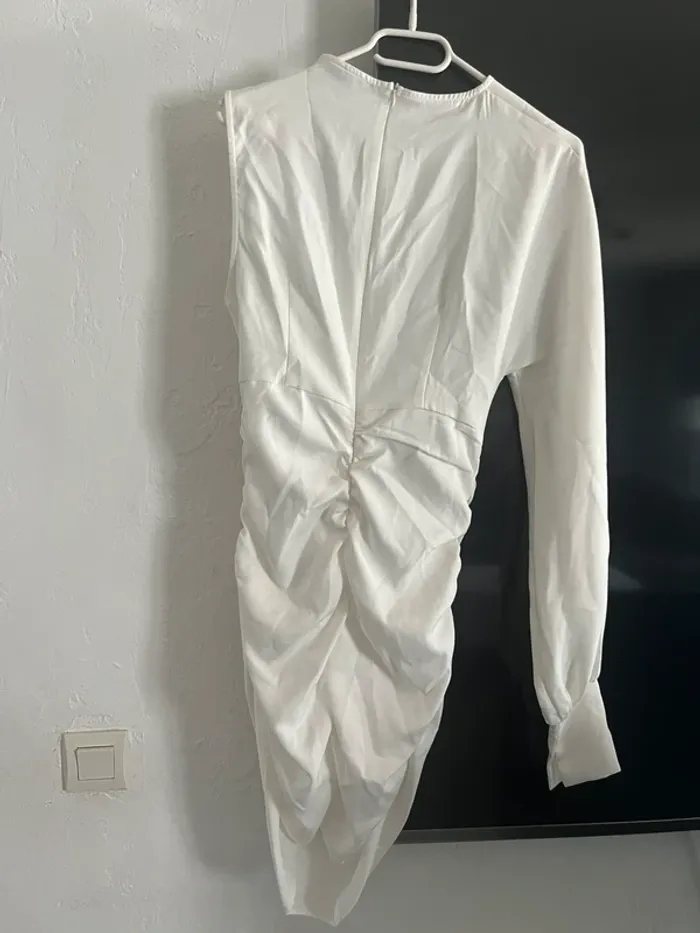 Robe asymétrique - photo numéro 2