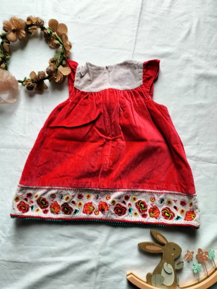 Robe taille 6 mois - photo numéro 3