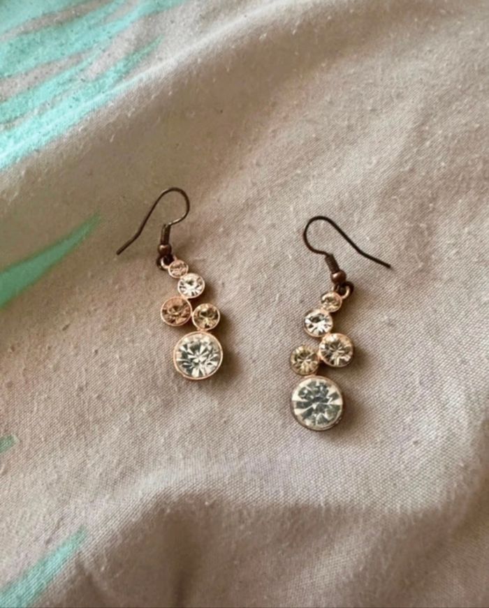 Boucle d'oreille🌟