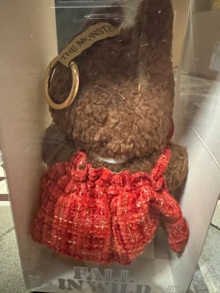 Peluche Labubu habillé - photo numéro 2