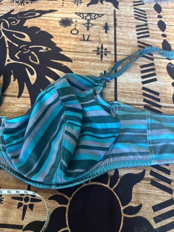 Soutien gorge bleu - photo numéro 2
