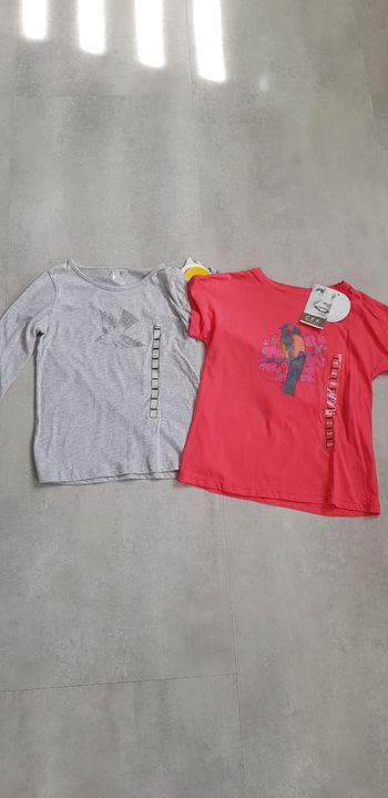 Lot 2 tee-shirts monoprix cfk 6 ans