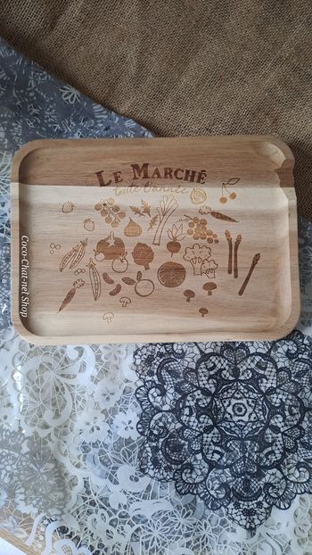 Petit plateau en bois