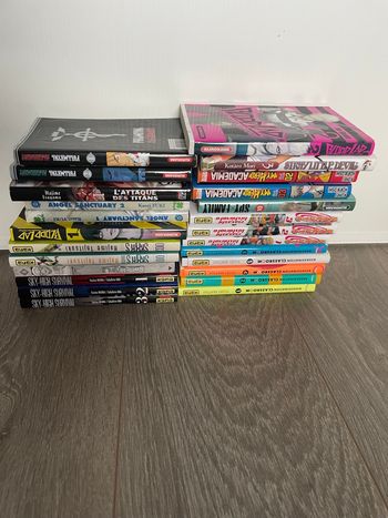Lot mangas divers en lot Naruto/Attaque Titans/ Full Metal Alchimist/Classroom/Spy Family….