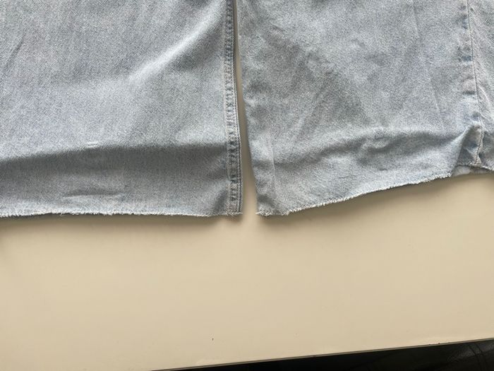 Jean large tendance taille 8/9 ans - photo numéro 4