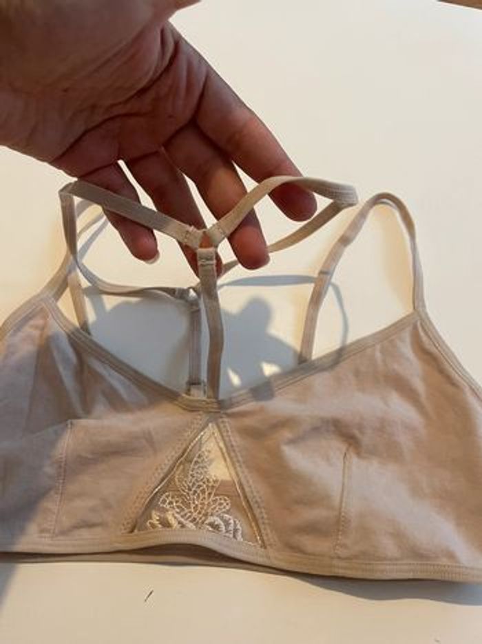 Brassière taille M tour de cou - photo numéro 3