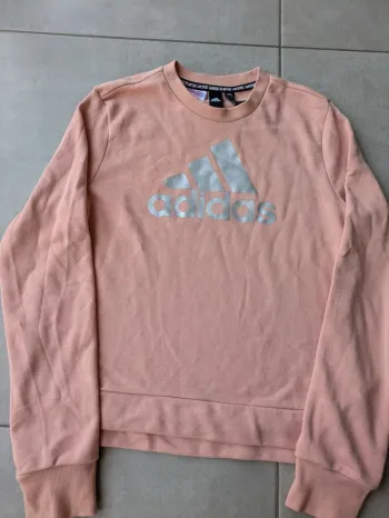 Joli pull adidas 11/12 ans