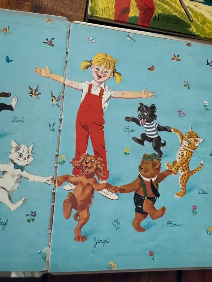 État moyen - Blanc vintage - Lot de 4 livres bd albums Caroline Pierre Probst - photo numéro 2