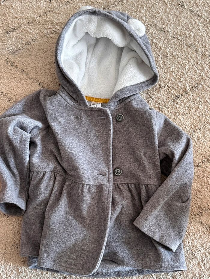 Joli gilet carter’s 18m