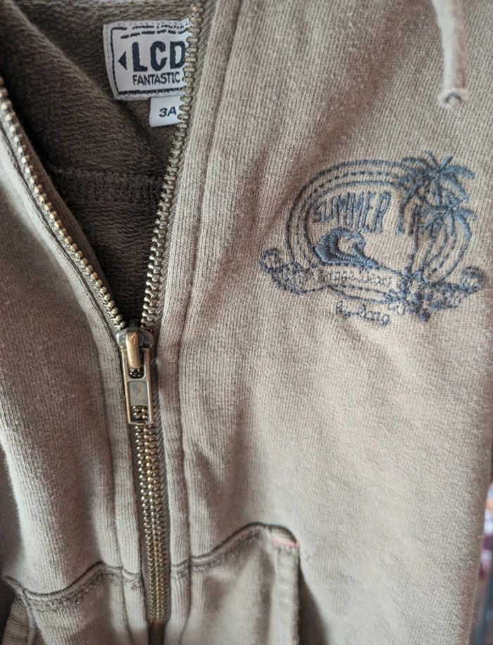 Gilet zippé avec capuche - photo numéro 3