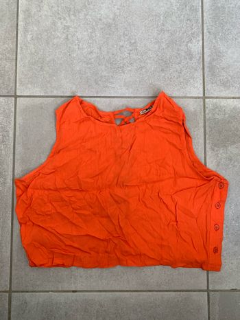 Haut court orange taille L