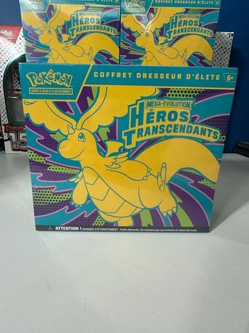 Coffret Dresseur d'Élite de Héros Transcendants - scellé 