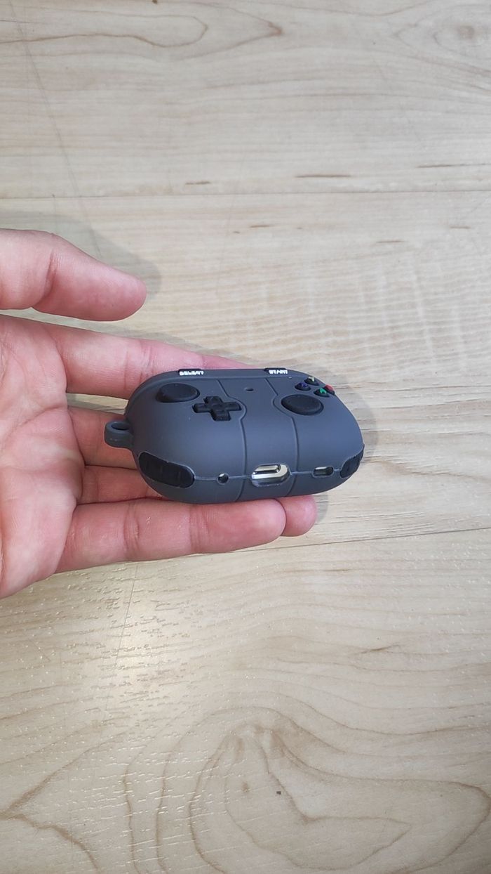 Coque forme manettes - photo numéro 4