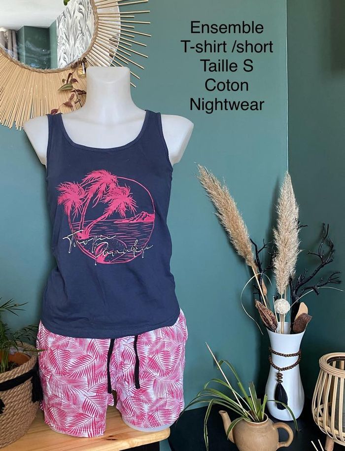 Ensemble T-shirt/short Taille S