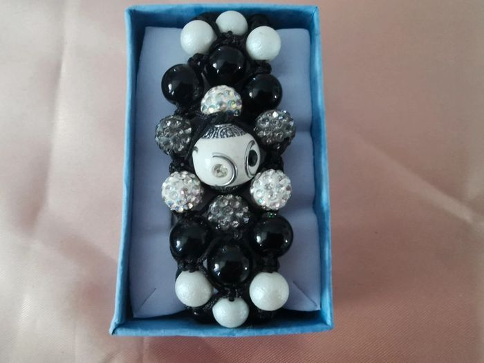 Bracelet. Noir. Gris. Blanc. Strass - photo numéro 6