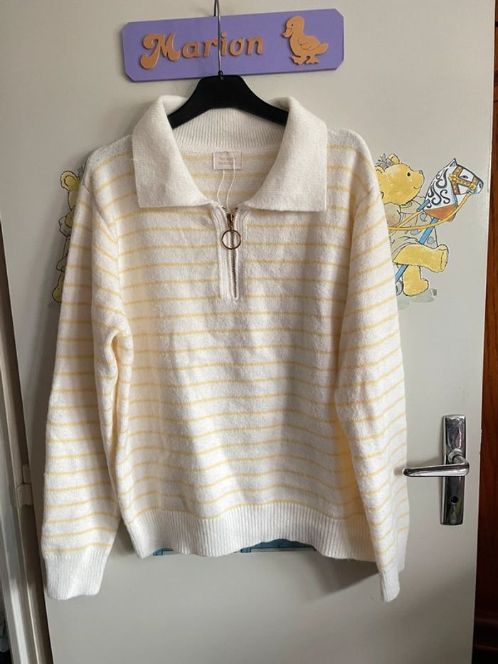 col camionneur pull camionneur femme sezane Pull col camionneur blanc à rayures jaunes, taille unique, marque