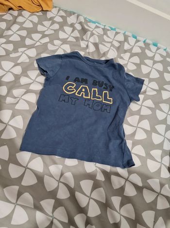 Tee  shirt  18 mois bleu très bon etat