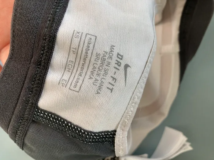 Brassière de sport motifs léopards Nike taille XS - photo numéro 7