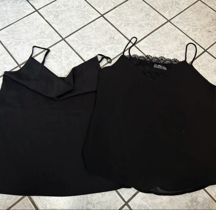 Lot de 2 tops noirs – Taille S - Neufs sans étiquette