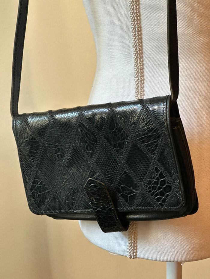Sac bandoulière/pochette en cuir de croco noir authentique Jean Charles Paris (vintage 70s’) - photo numéro 11