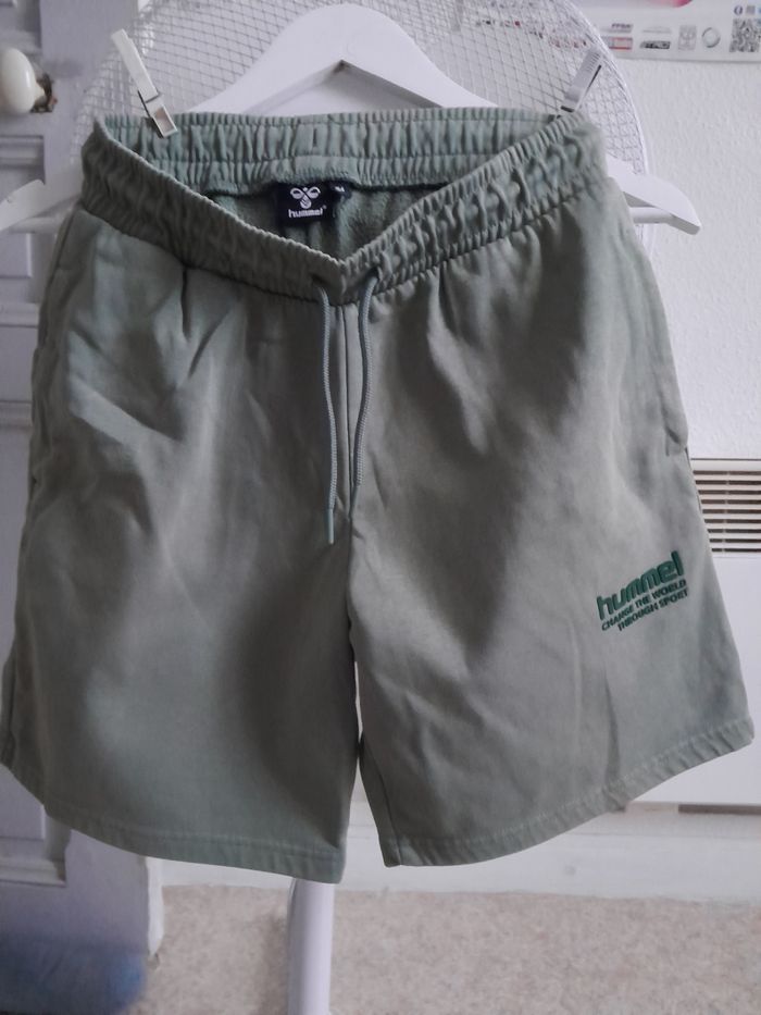 Short garçon de Marque Hummel Taille 14 ans - photo numéro 3