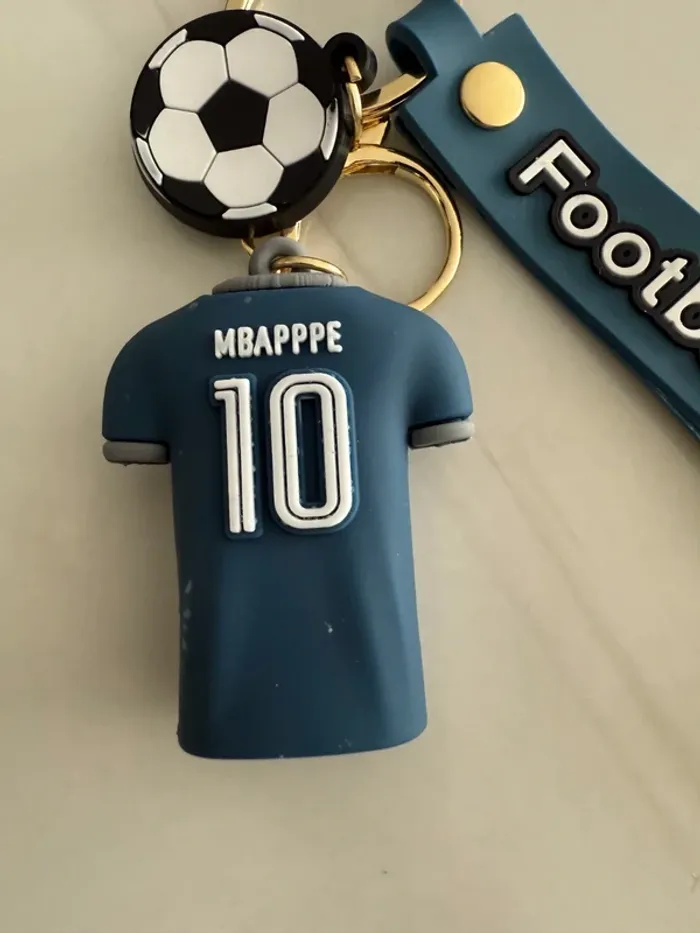Porte-clés equipe de France Mbappe neuf sous blister - photo numéro 2