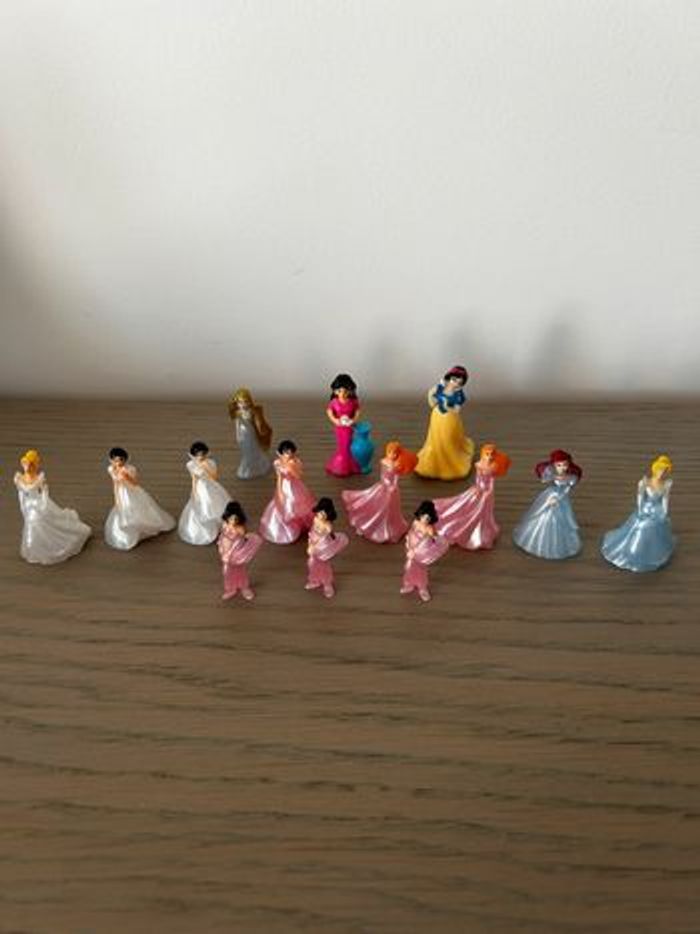Collection figurines princesses Disney