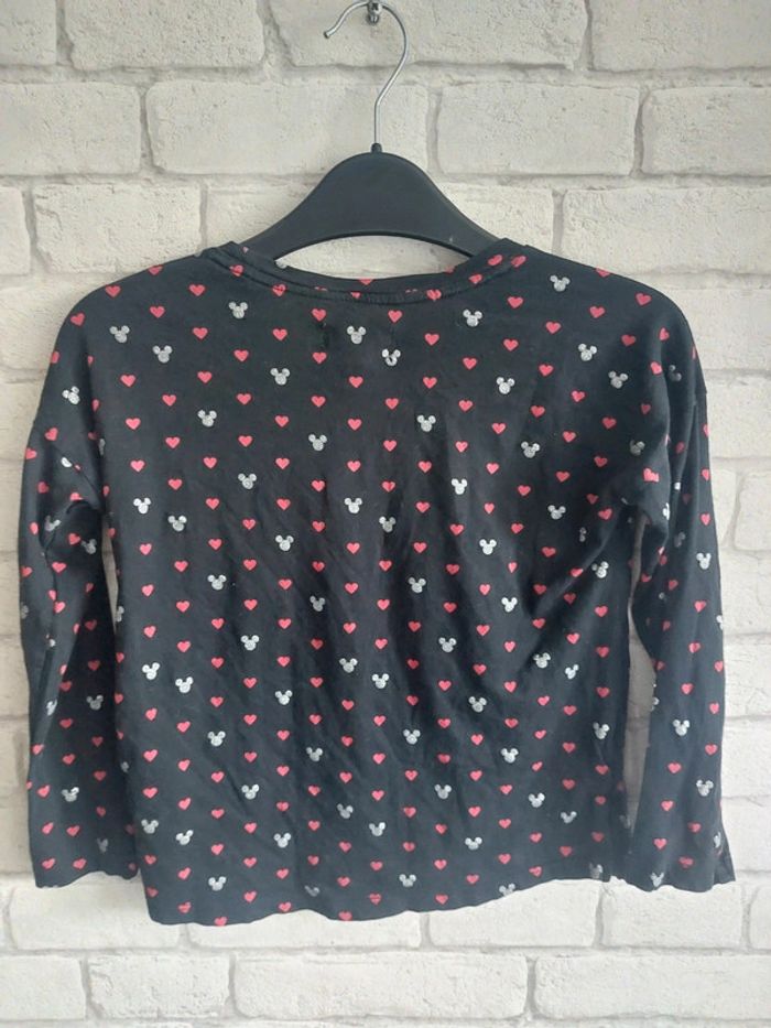 haut manches longues GAP ( Disney ) taille 6 / 7 ans - photo numéro 2