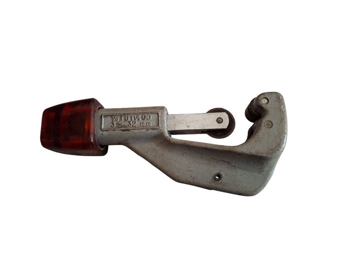 Coupe tube facom
