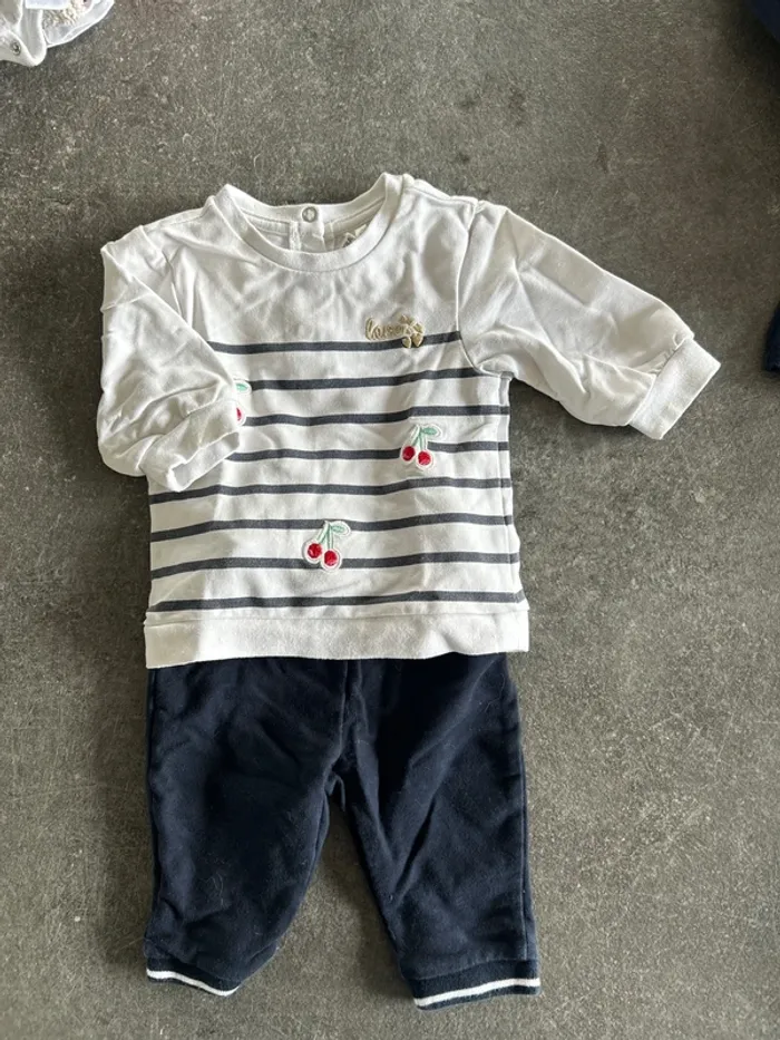 Ensemble pull + pantalon 3 mois