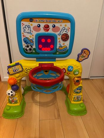 Vtech  - Bébé multisport interactif