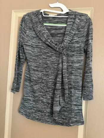 Pull gris